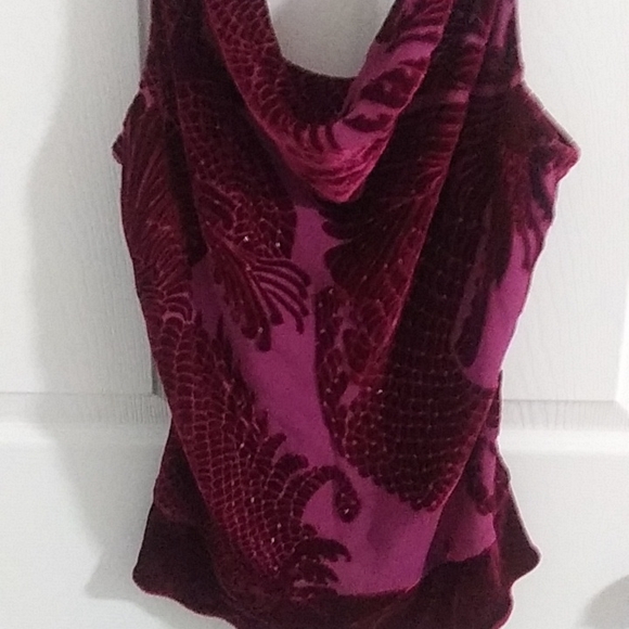 Very Vera camisole top in burgundy wine color top M - Picture 6 of 14